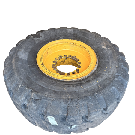 Däck på fälg 20,5x25